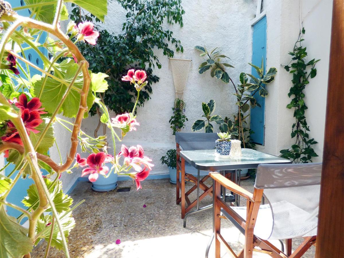 Tasoula Guest House Adamantas  Exterior photo