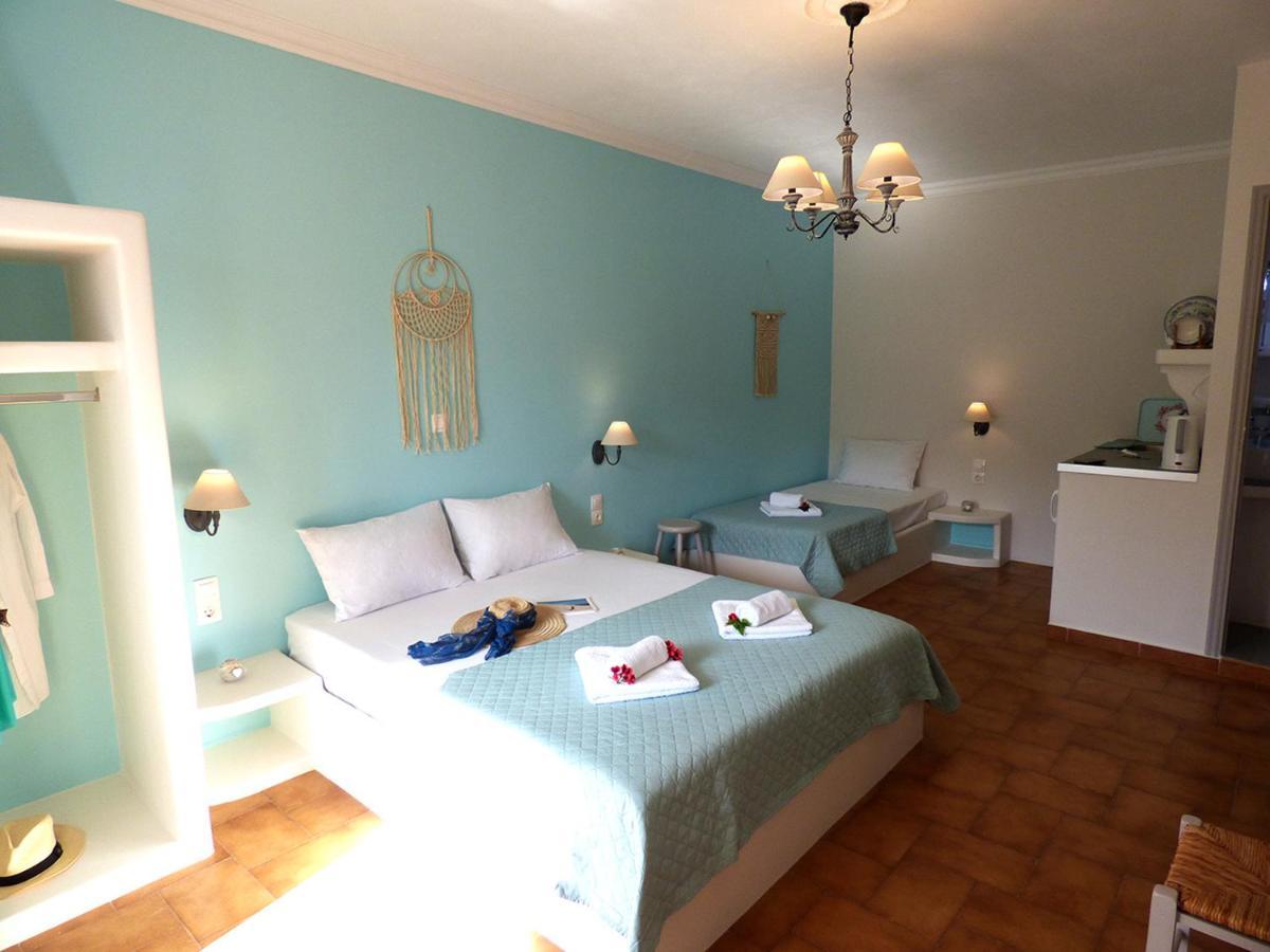 Tasoula Guest House Adamantas  Exterior photo
